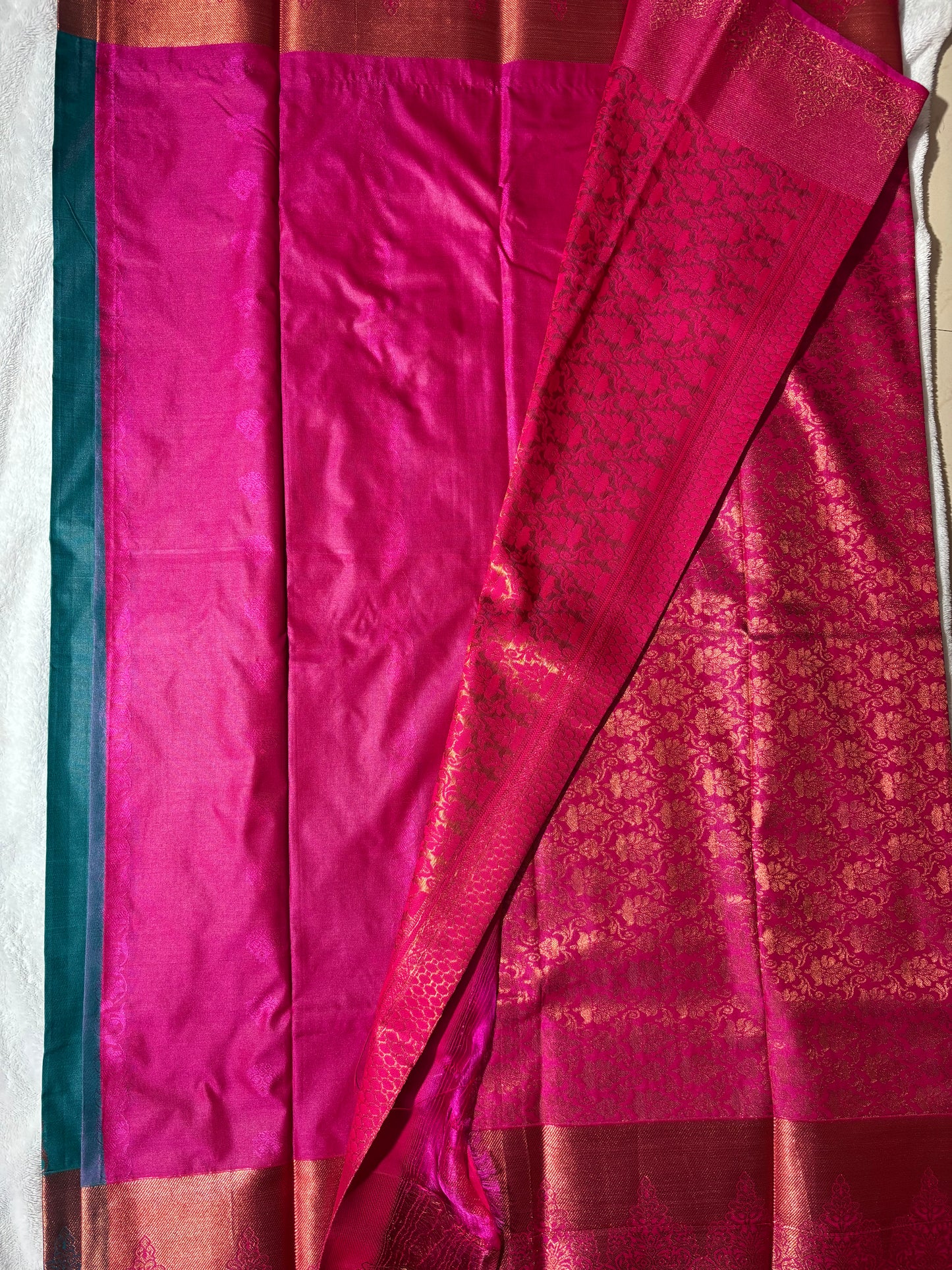 Kanchipuram handloom soft silk saree Green with Rani pink
