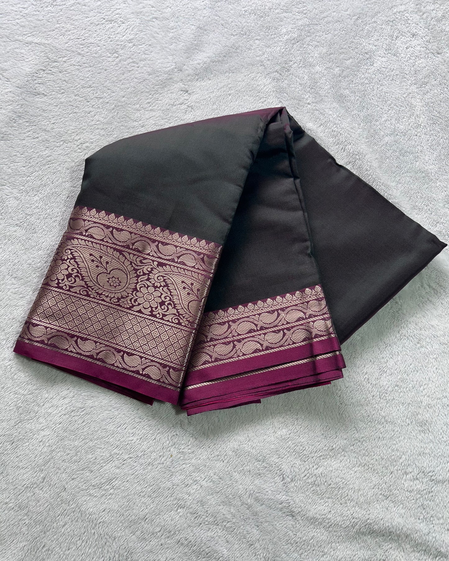 Dark green with Rani pink contrast blouse semi silk saree