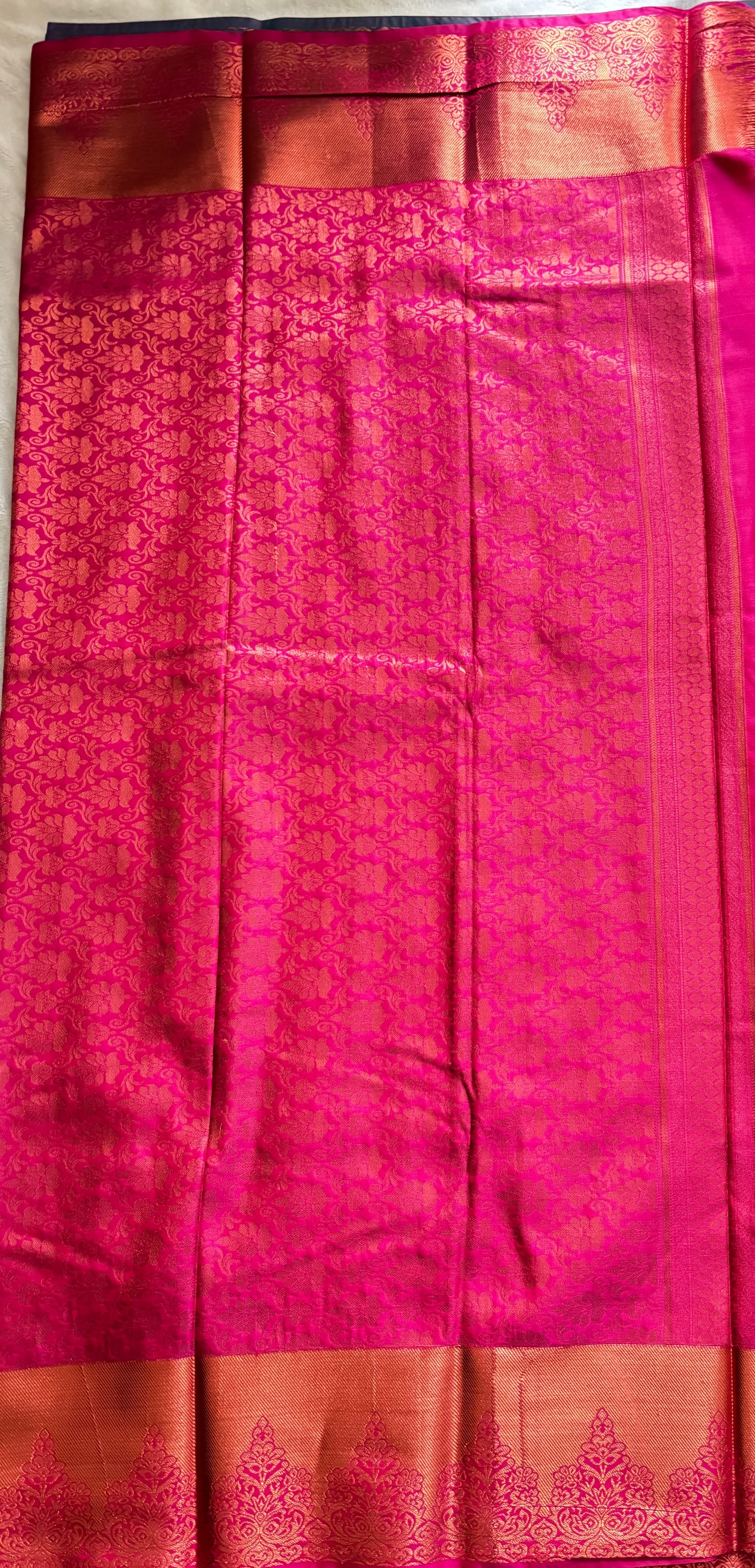 Kanchipuram handloom soft silk saree Green with Rani pink