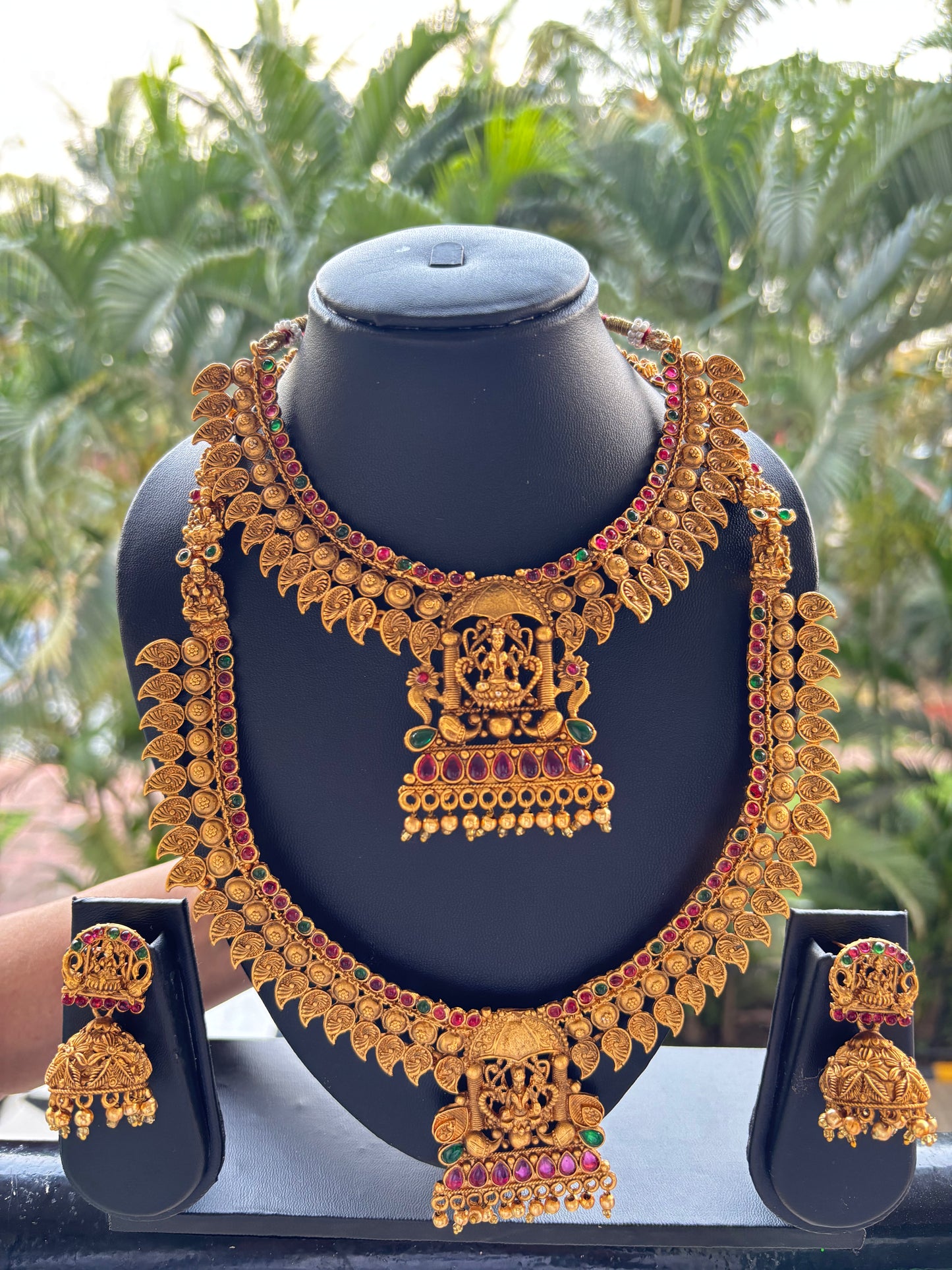 A stunning Traditional Antique temple jewellery set